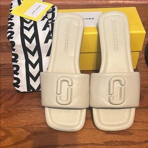 Marc Jacobs Cream Slides